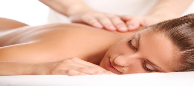 Read more about the article Hot Stone Massage Therapy-luxury Arab spa